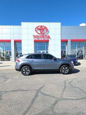 2022 Volkswagen Atlas Cross Sport 2.0T SE