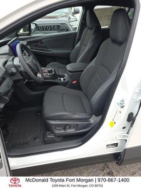Wind Chill Pearl 2026 Toyota C-HR SE