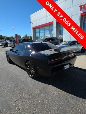 2016 Dodge Challenger SRT Hellcat