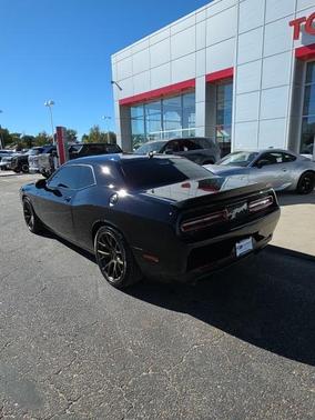 2016 Dodge Challenger SRT Hellcat