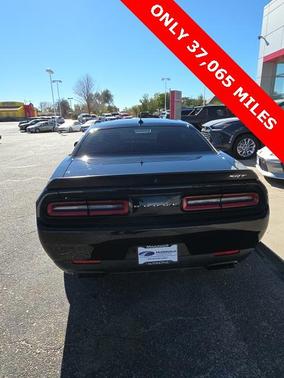 2016 Dodge Challenger SRT Hellcat