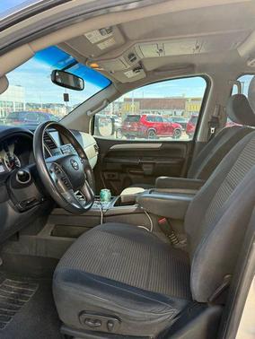 2014 Nissan Armada SV