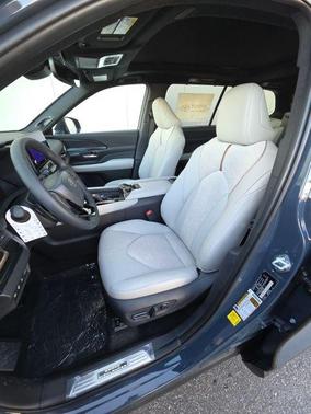 2026 Toyota Grand Highlander Hybrid Limited MAX