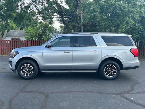 2023 Ford Expedition Max XLT