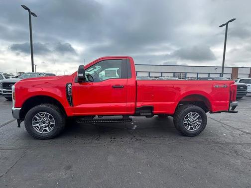 2025 Ford F-350 XLT