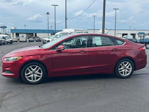 2015 Ford Fusion SE