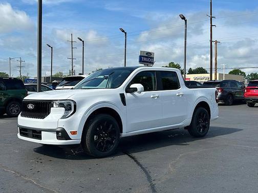 2025 Ford Maverick Lobo