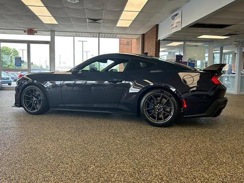 2025 Ford Mustang Dark Horse Fastback