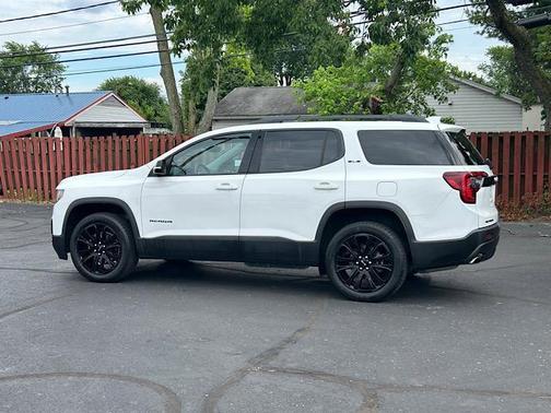 2022 GMC Acadia FWD SLE