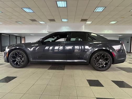 2019 Chrysler 300 S