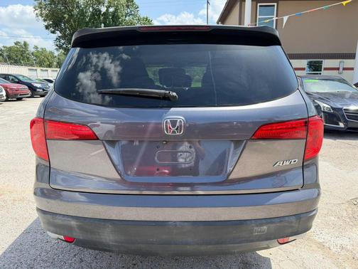 Lunar Silver Metallic 2018 Honda Pilot LX