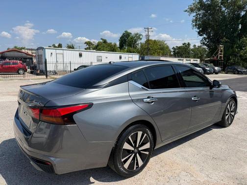 Gun Metallic 2020 Nissan Altima 2.5 SL