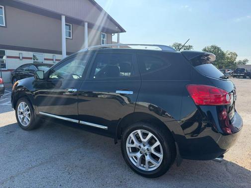 Black 2013 Nissan Rogue SV w/SL Pkg