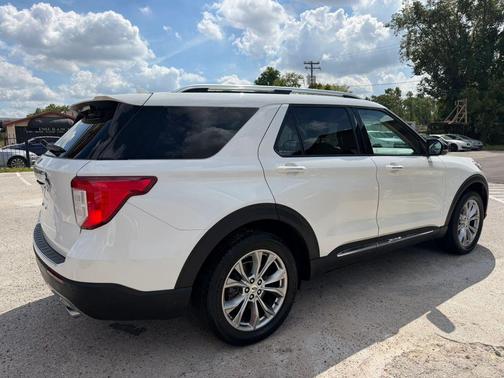 White 2020 Ford Explorer Limited