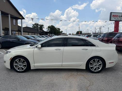 White Platinum Metallic Tri-Coat 2013 Lincoln MKZ Base