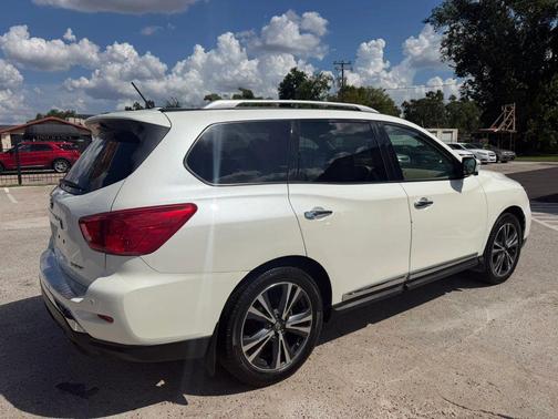 Pearl White 2017 Nissan Pathfinder Platinum