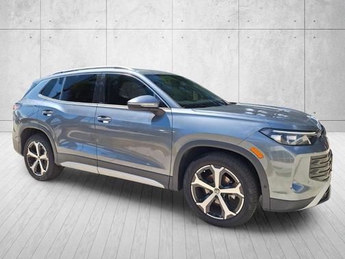 Platinum Gray Metallic 2025 Volkswagen Tiguan 2.0T SE