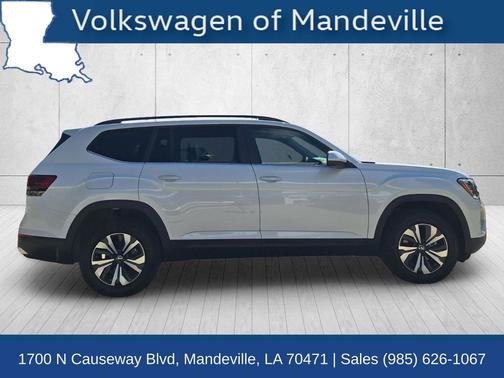 Opal White Pearl 2026 Volkswagen Atlas 2.0T SE