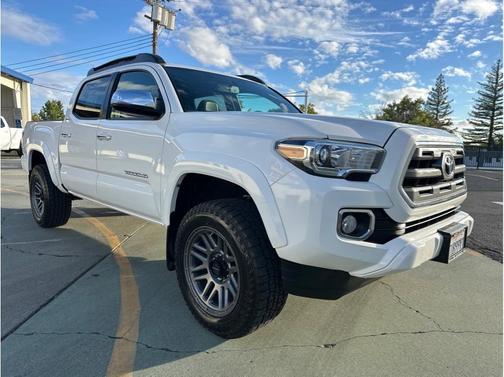 2016 Toyota Tacoma Limited