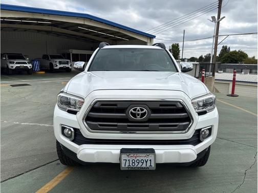 2016 Toyota Tacoma Limited