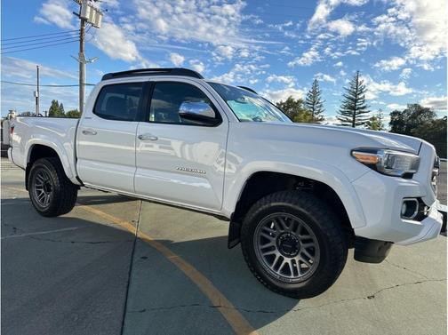 2016 Toyota Tacoma Limited