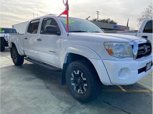 Photo 5 of 27 of 2006 Toyota Tacoma PreRunner Double Cab