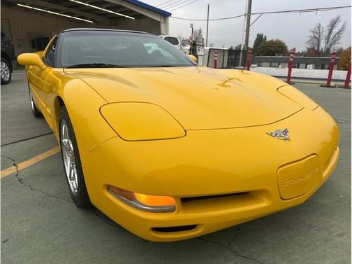 2003 Chevrolet Corvette Base