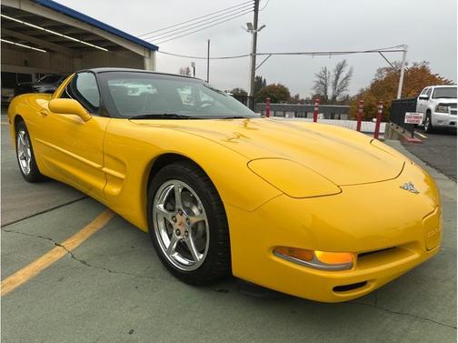 2003 Chevrolet Corvette Base