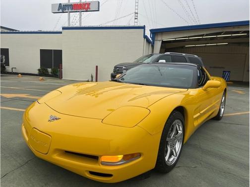 2003 Chevrolet Corvette Base