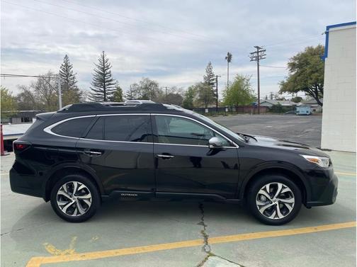 2021 Subaru Outback Touring