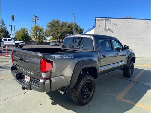 2018 Toyota Tacoma TRD Sport