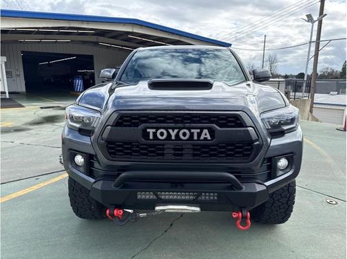 2017 Toyota Tacoma TRD Sport