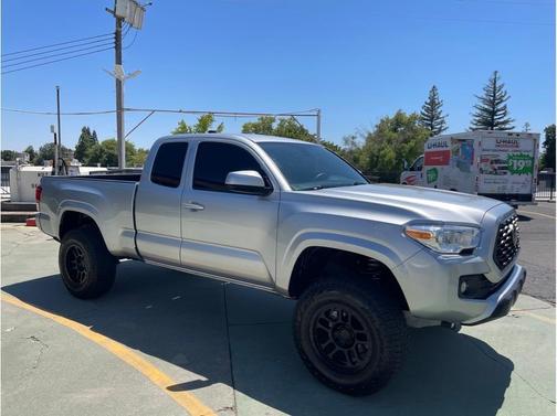 2023 Toyota Tacoma SR