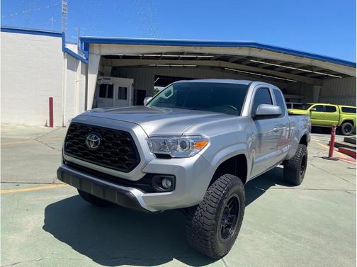 2023 Toyota Tacoma SR