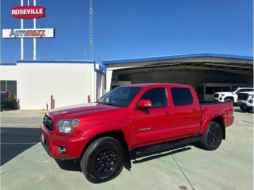 Red 2014 Toyota Tacoma 5 FT