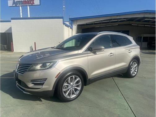 2015 Lincoln MKC Base