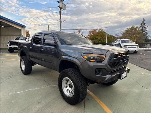 2023 Toyota Tacoma SR