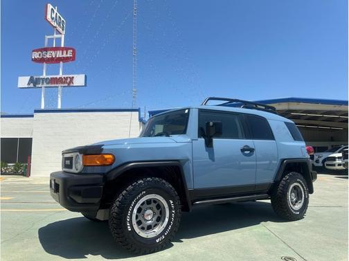 2014 Toyota FJ Cruiser Base