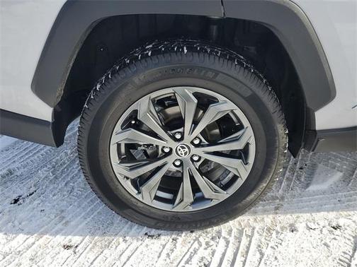 2023 Toyota RAV4 Hybrid XLE Premium