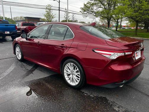 Ruby Flare Pearl 2020 Toyota Camry Hybrid XLE