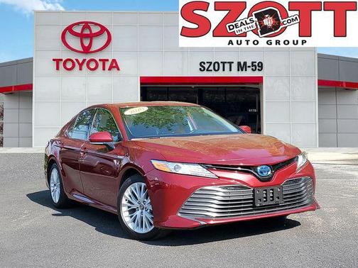 Ruby Flare Pearl 2020 Toyota Camry Hybrid XLE
