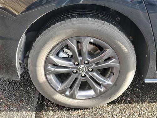 2025 Toyota Sienna XSE 7 Passenger