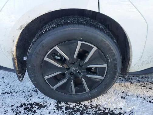 Wind Chill Pearl 2026 Toyota bZ XLE