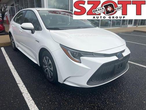 Super White 2021 Toyota Corolla Hybrid LE