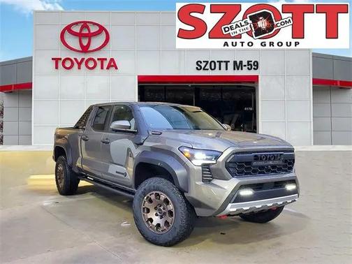 Bronze Oxide 2026 Toyota Tacoma Hybrid Trailhunter Truck