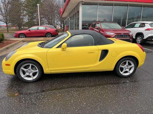 Solar Yellow 2000 Toyota MR2 Base