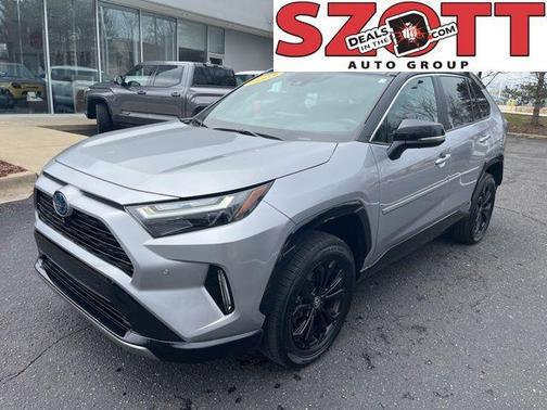 2023 Toyota RAV4 Hybrid SE
