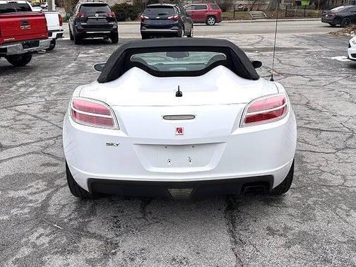 2008 Saturn Sky Base 2dr Convertible