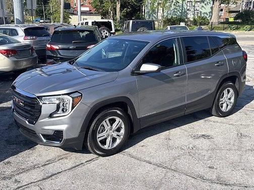 Sterling Metallic 2024 GMC Terrain SLE