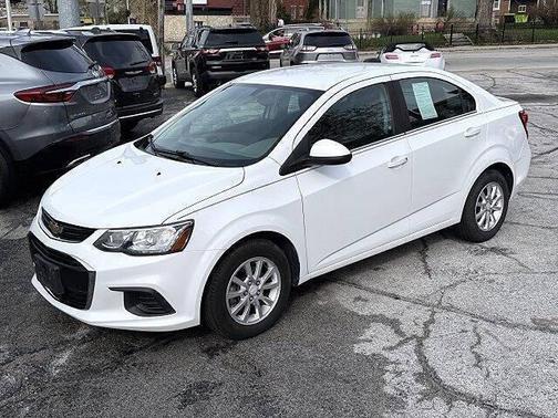 Summit White 2018 Chevrolet Sonic LT